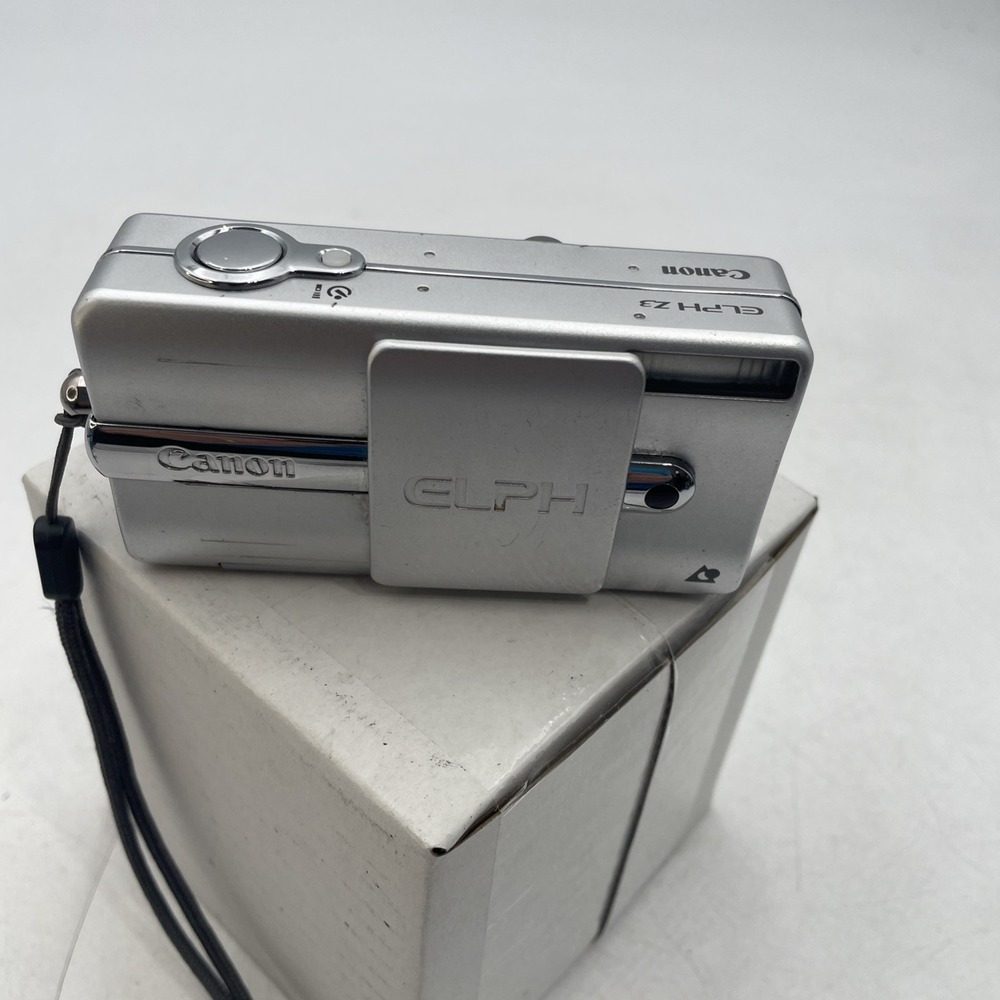 Canon ELPH Z3 Point and Shoot APS Film Camera 23.5-54mm Zoom Lens+New Battery